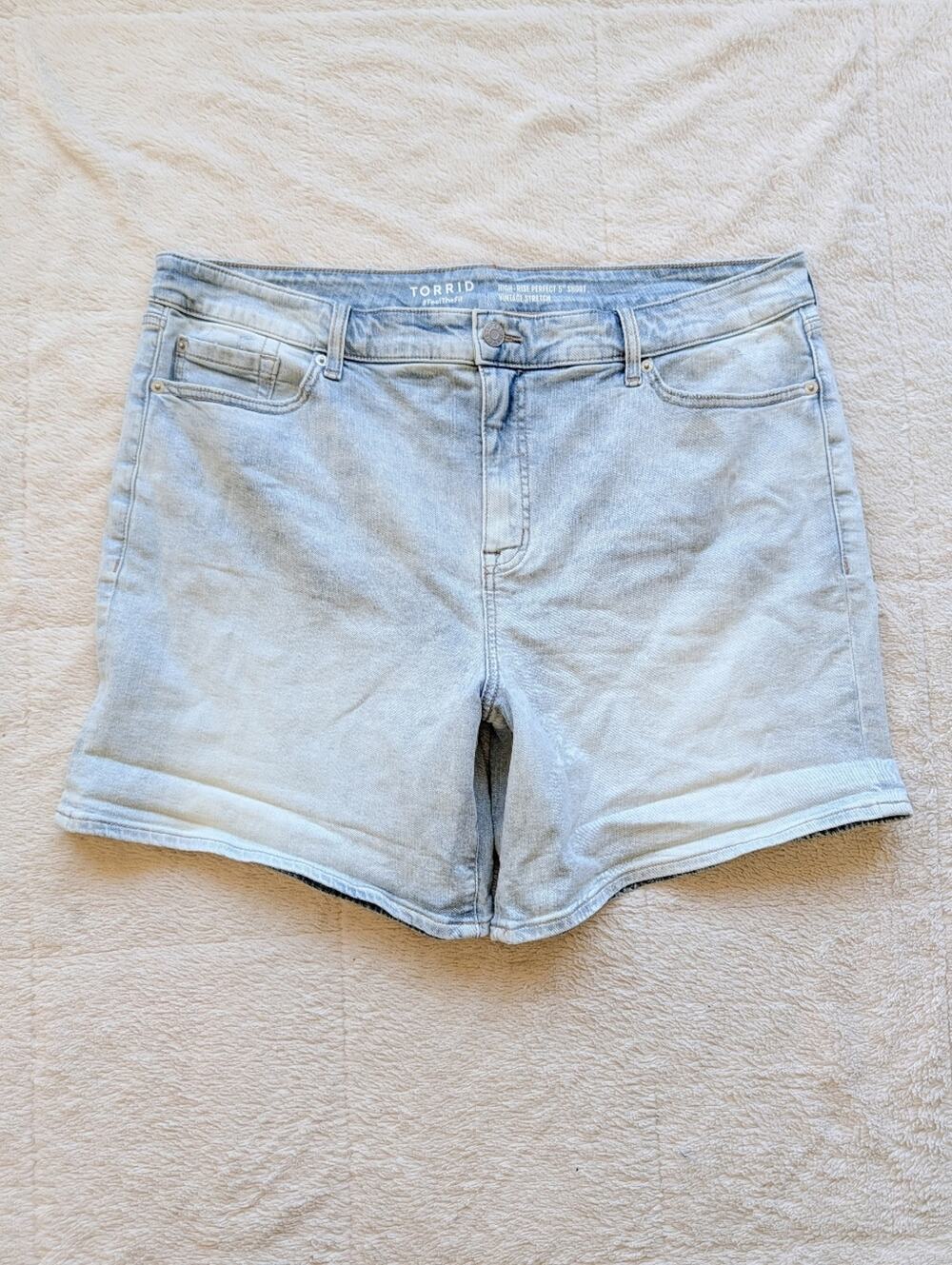 Torrid High Rise Perfect 5" Shorts